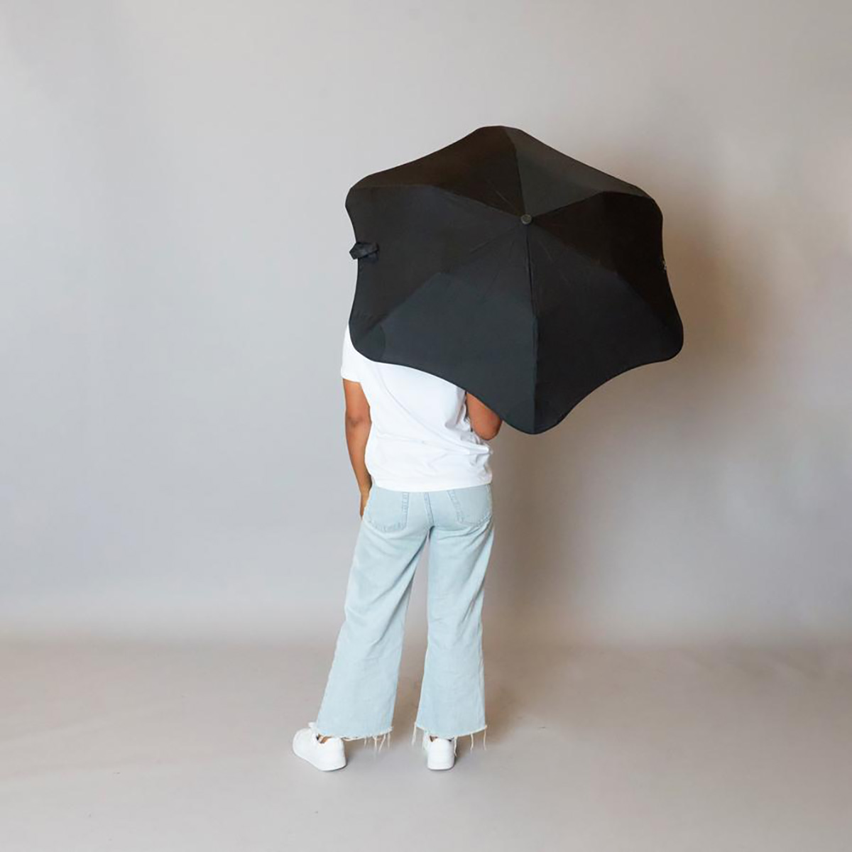 BLUNT Metro 2.0 Folding Umbrella - Black | Brolliesgalore